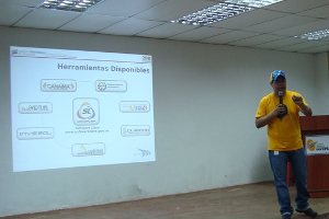 Juan Blanco expuso, Hugo Chavez y el Desarrollo de las Tecnologias de Información Libres en Venezuela