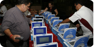 Actualizan información sobre el Bicentenario en computadoras Canaima en Mérida