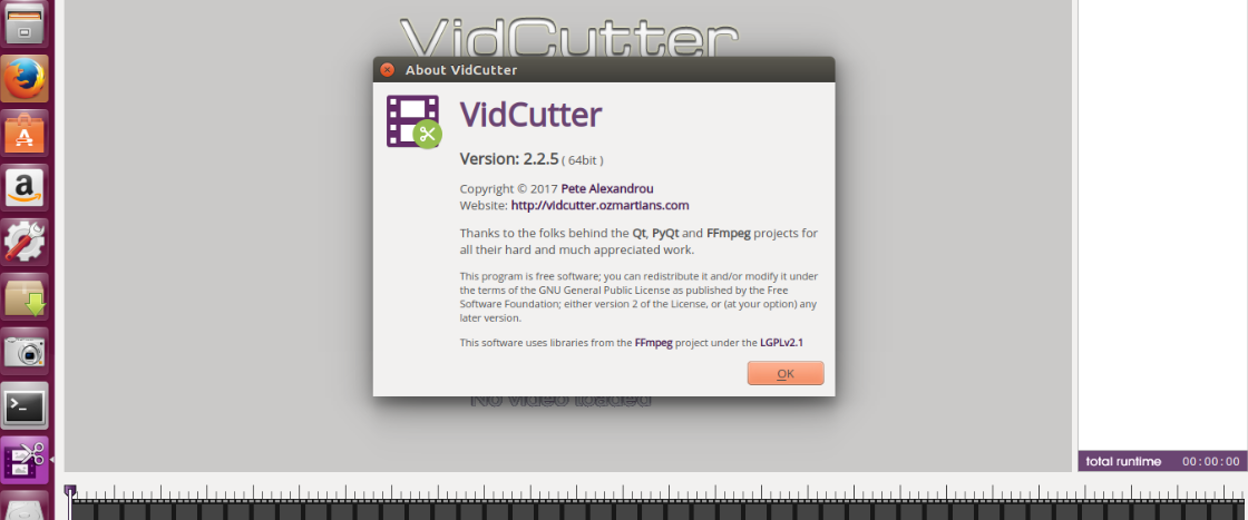 VidCutter es considero la herramienta más sencilla y eficiente para unir / recortar vídeos.