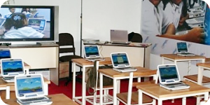 Gobierno Nacional entregó computadores Canaima a escolares de U.E.D. Mario Briceño Iragorry