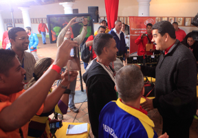Maduro propone crear el Plan Socialista 2025 de Cantv y las telecomunicaciones