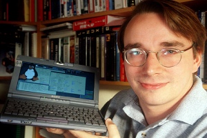 Linus Torvalds recibió premio de la IEEE