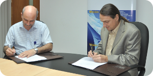 La firma del convenio se realizó en la sede del CNTI