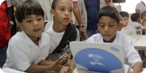 Zona Educativa Táchira entregó computadoras Canaima a 1.066 escolares