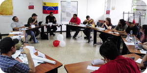 En el evento hubo espacio para coordinar la organización de colectivos pro Software Libre