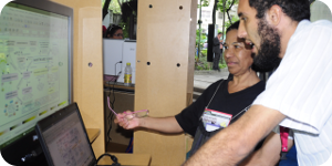  En el pabellón Software Libre las personas conocieron las ventajas de usar TI Libres