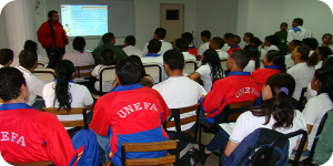 60 estudiantes del 3er. Semestre de la Carrera de Análisis y Diseño de Sistemas de la Unefa recibieron la charla