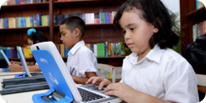 Niños del programa Canaima Educativo rindieron tributo al Comandante Chávez