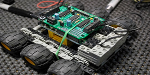 Arduino sería al hardware, lo que el Software Libre al software