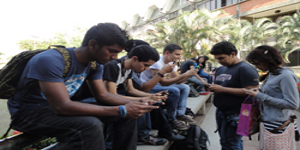 Estudiantes de pregrado de la UNEG Puerto Ordaz acceden a wifi para todos en su casa de estudio