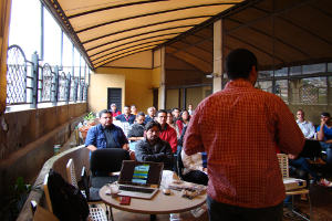Joan Espinoza, activista de Pingüino VE, destacó la capacidad de la plataforma en soluciones tecnológicas. Foto: Yarexi Álvarez