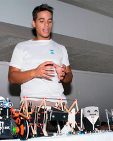 Estudiantes de Informática de la UDO-Nueva Esparta demostraron su pericia en el diseño de robots