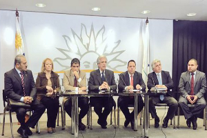 Venezuela suscribe acuerdos de cooperación tecnológica con Uruguay