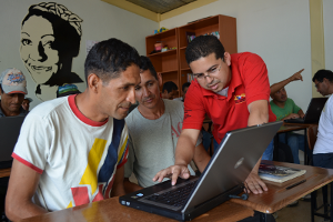 http://www.mppeuct.gob.ve/actualidad/noticias/ut-lara-imparte-formacion-en-software-libre