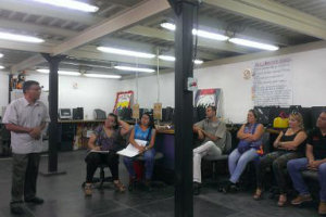 Servidores de la Fundación para el Desarrollo y Promoción del Poder Comunal