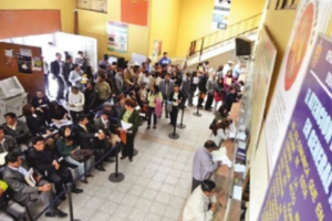 Más de 15 entidades públicas, en proceso de simplificar trámites en Bolivia