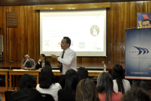 Dr. Franklín Sandoval, profesor de la UCV y experto en el tema de Datos Abiertos